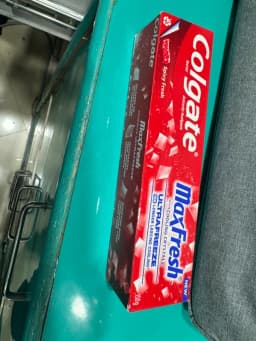 Colgate MaxFresh Red Gel Spicy Fresh (UltraFreeze) - 150 g